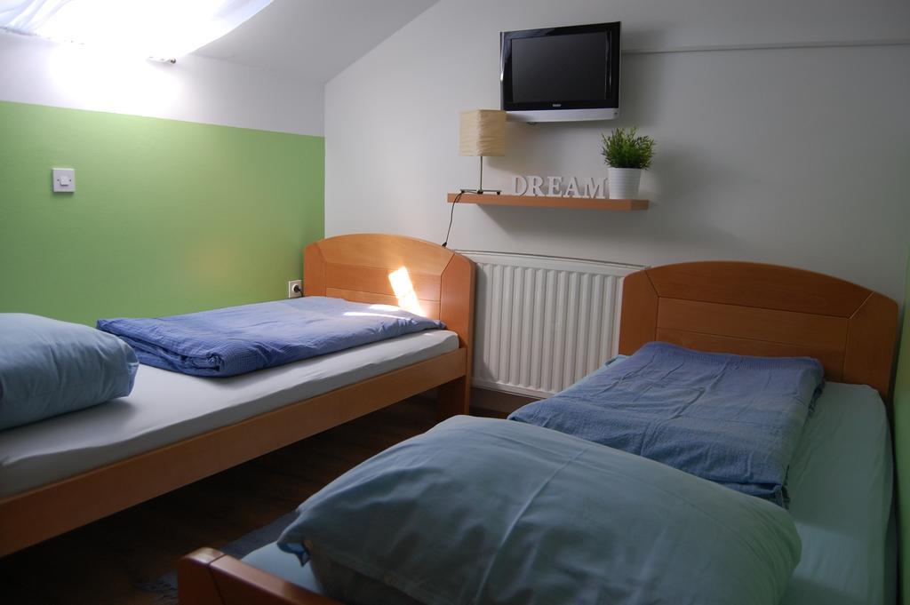 פטוי Rooms Hisa Divino חדר תמונה