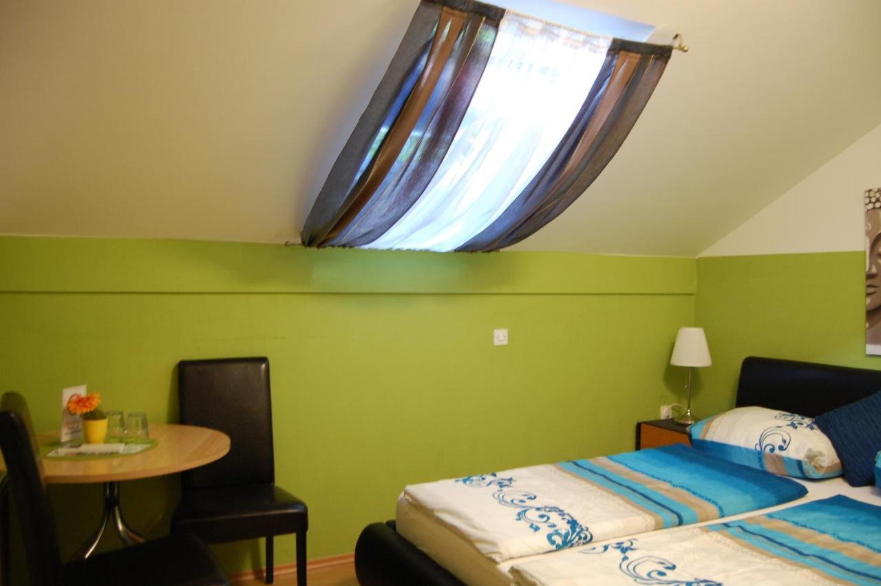 פטוי Rooms Hisa Divino מראה חיצוני תמונה